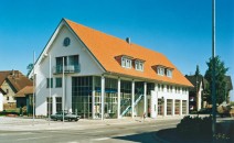 Bank-, Verwaltungs- und Feuerwehrgebäude in Seedorf